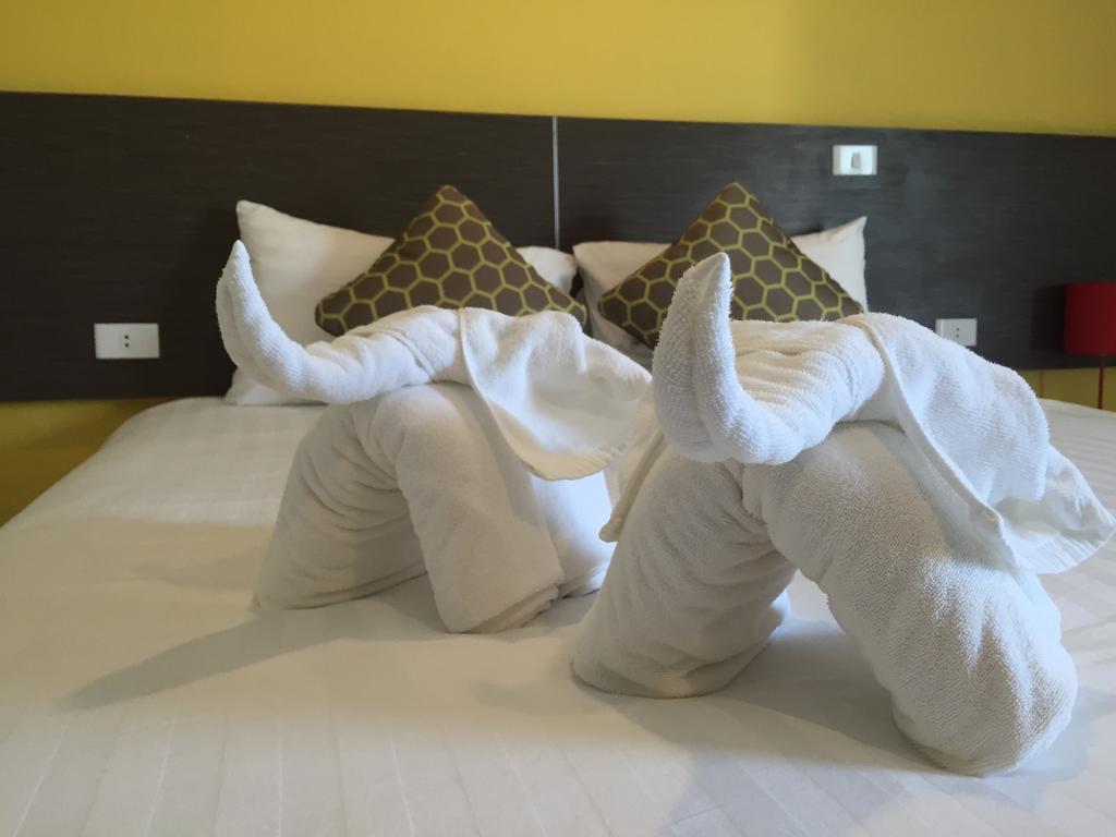 The Rich Hotel Ubonratchathani Ubon Ratchathani Eksteriør billede